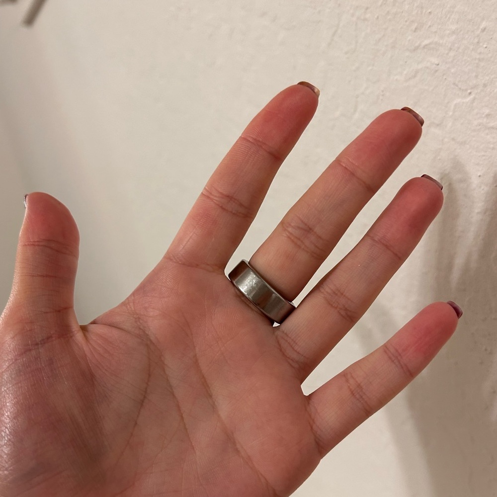 Oura ring - Picture 2 of 4